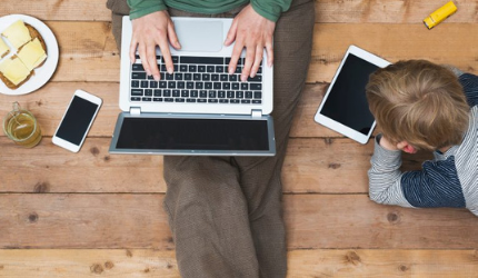 Οθόνες και χρήση διαδικτύου από παιδιά και εφήβους στην εποχή του COVID-19