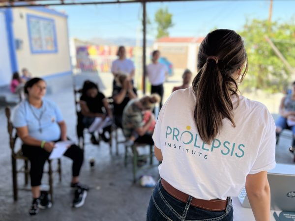 Σημαντική συμμετοχή νεαρών γυναικών Ρομά στις εκπαιδευτικές δράσεις του Ινστιτούτου Prolepsis σε Θήβα και Ζεφύρι