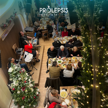 Χριστουγεννιάτικη εκδήλωση για εθελοντές και ωφελούμενους του προγράμματος